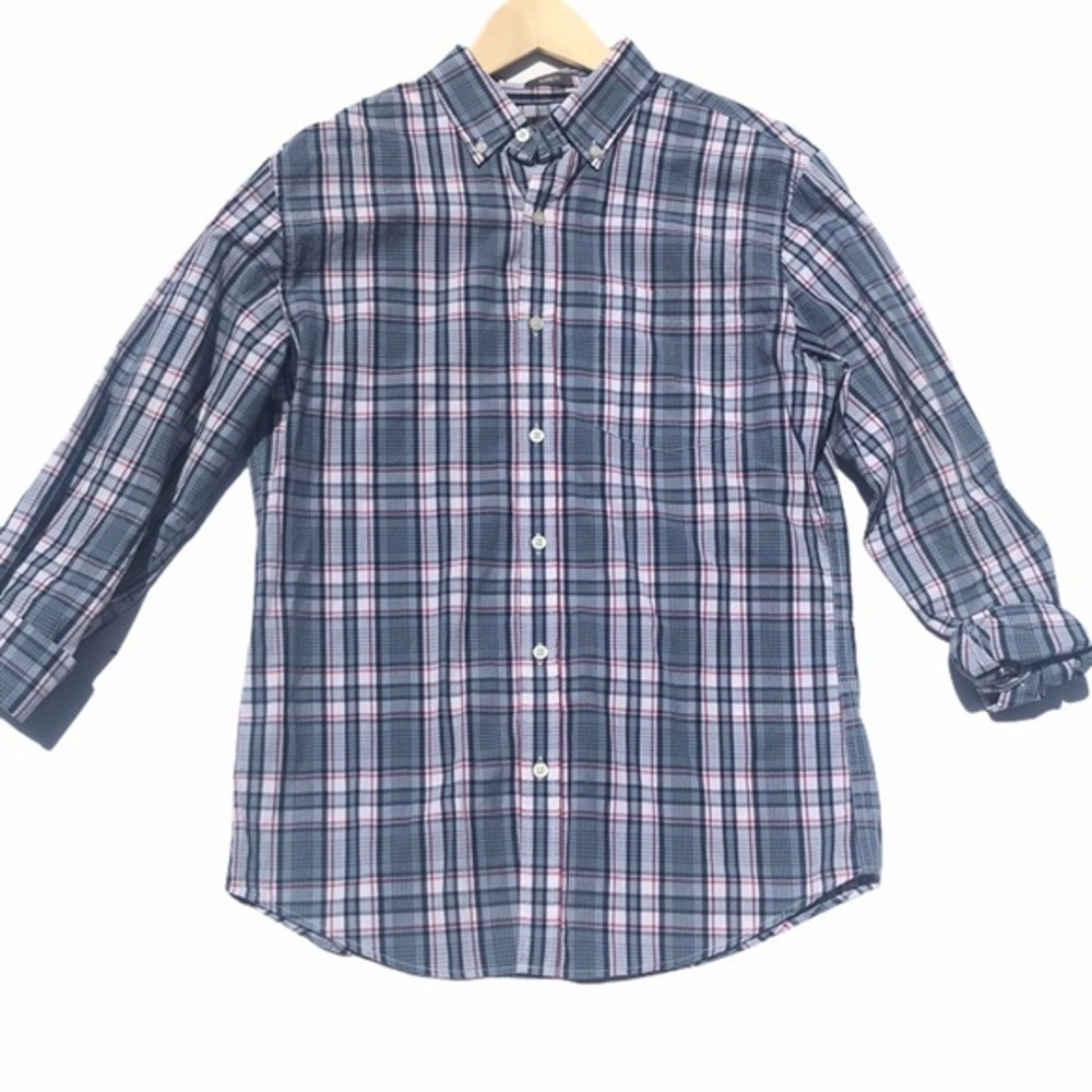 Eddie Bauer Men's Classic Fit Plaid Button Down